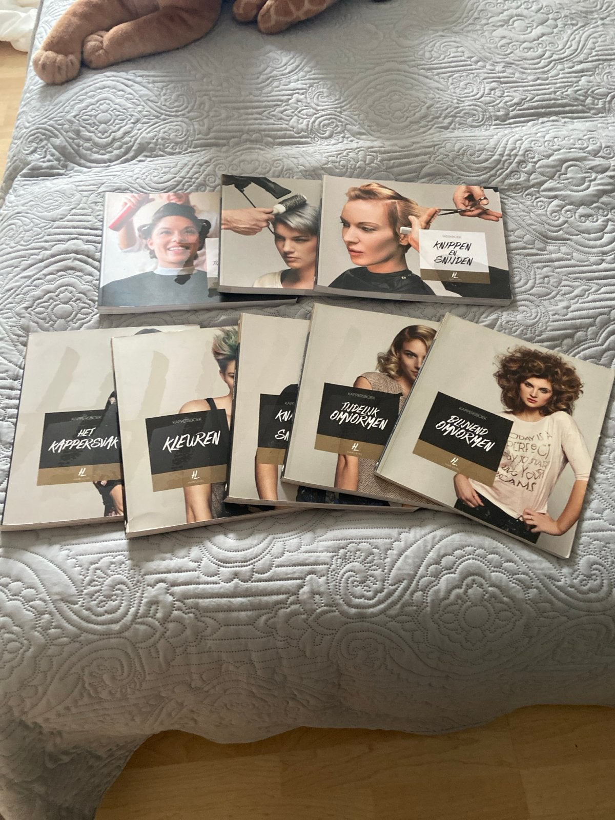 8 boeken viasavi Knippen, kleuren, omvormen, etc., Ophalen of Verzenden, Gelezen, MBO