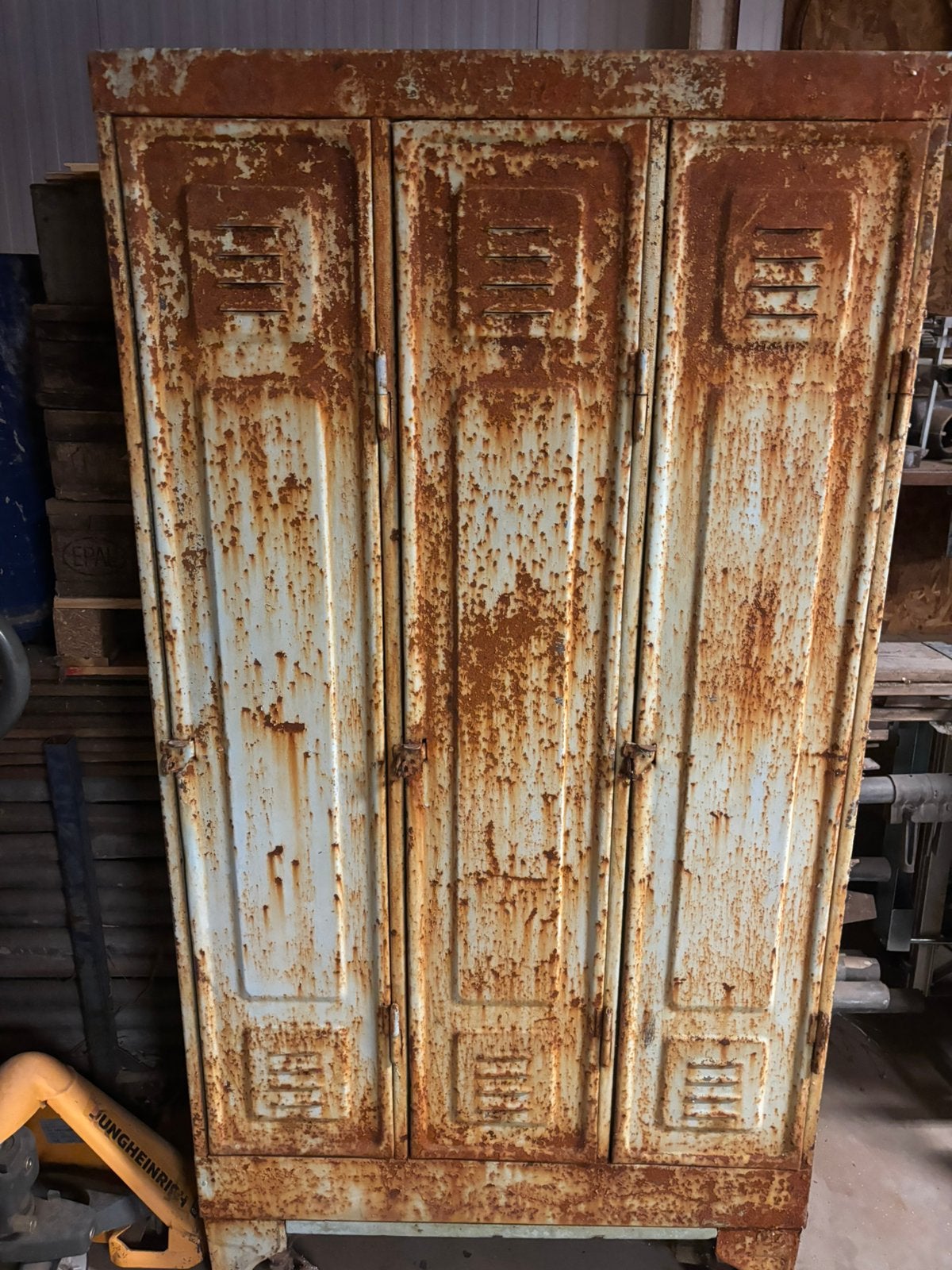 Antieke locker kast, Huis en Inrichting, Kasten | Kledingkasten, Ophalen of Verzenden, Gebruikt, 25 tot 50 cm