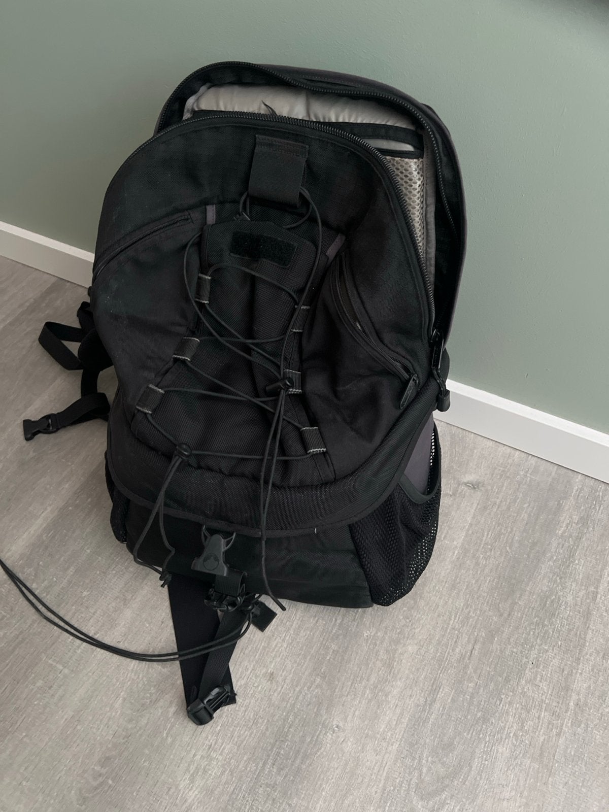 Lowepro Rover AW II Cameratas / Rugzak - Zo goed als nieuw, Ophalen of Verzenden, Zo goed als nieuw, Rugtas, Lowepro