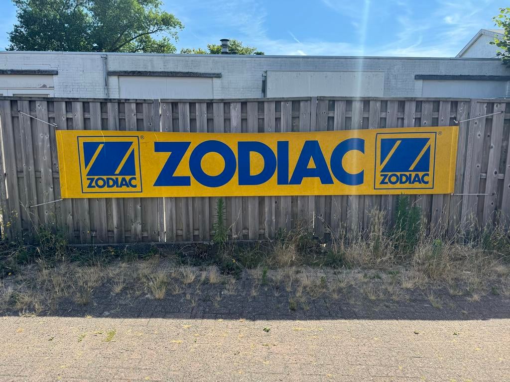 Zodiac Reclamebanner - Groot en Opvallend, Ophalen, Reclamebord, Gebruikt, .