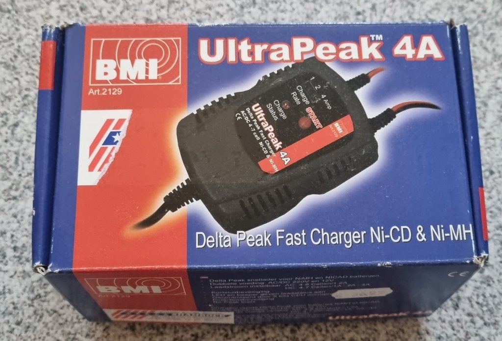 Batterij Snellader BMI Ultrapeak 4 A voor NiCd + NiMH-accu's, Ophalen of Verzenden, Zo goed als nieuw