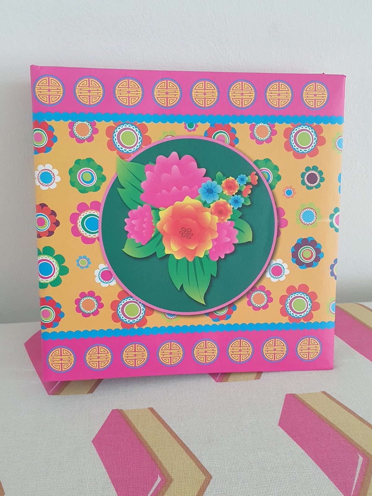 Vakantie fotoalbum met bloemen voor 192 foto's, Ophalen of Verzenden, Zo goed als nieuw, Insteekalbum, Gebonden