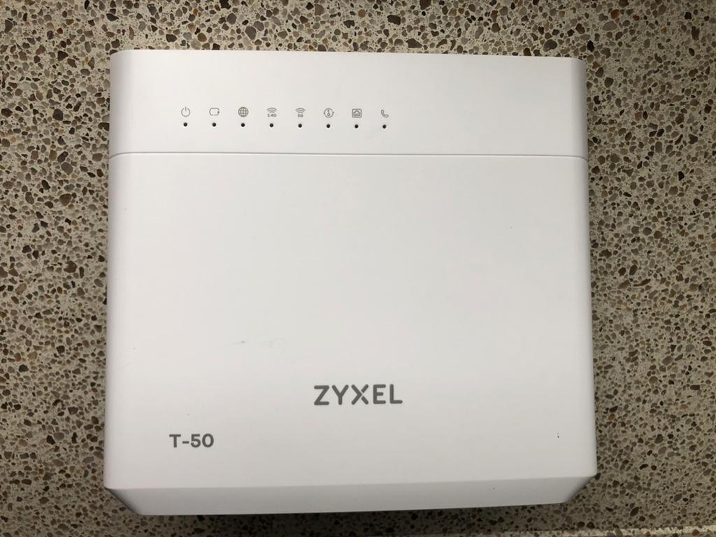 Goedwerkende Zyxel T50 router modem VMG8825-T50, Ophalen of Verzenden, Zo goed als nieuw