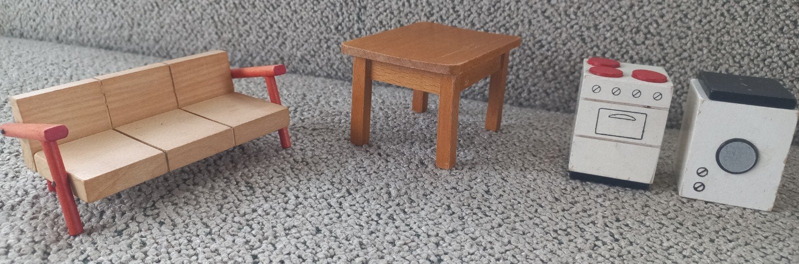 vintage Houten poppenhuis meubels: tafel, bank, fornuis, was, Kinderen en Baby's, Speelgoed | Houten speelgoed, Ophalen of Verzenden