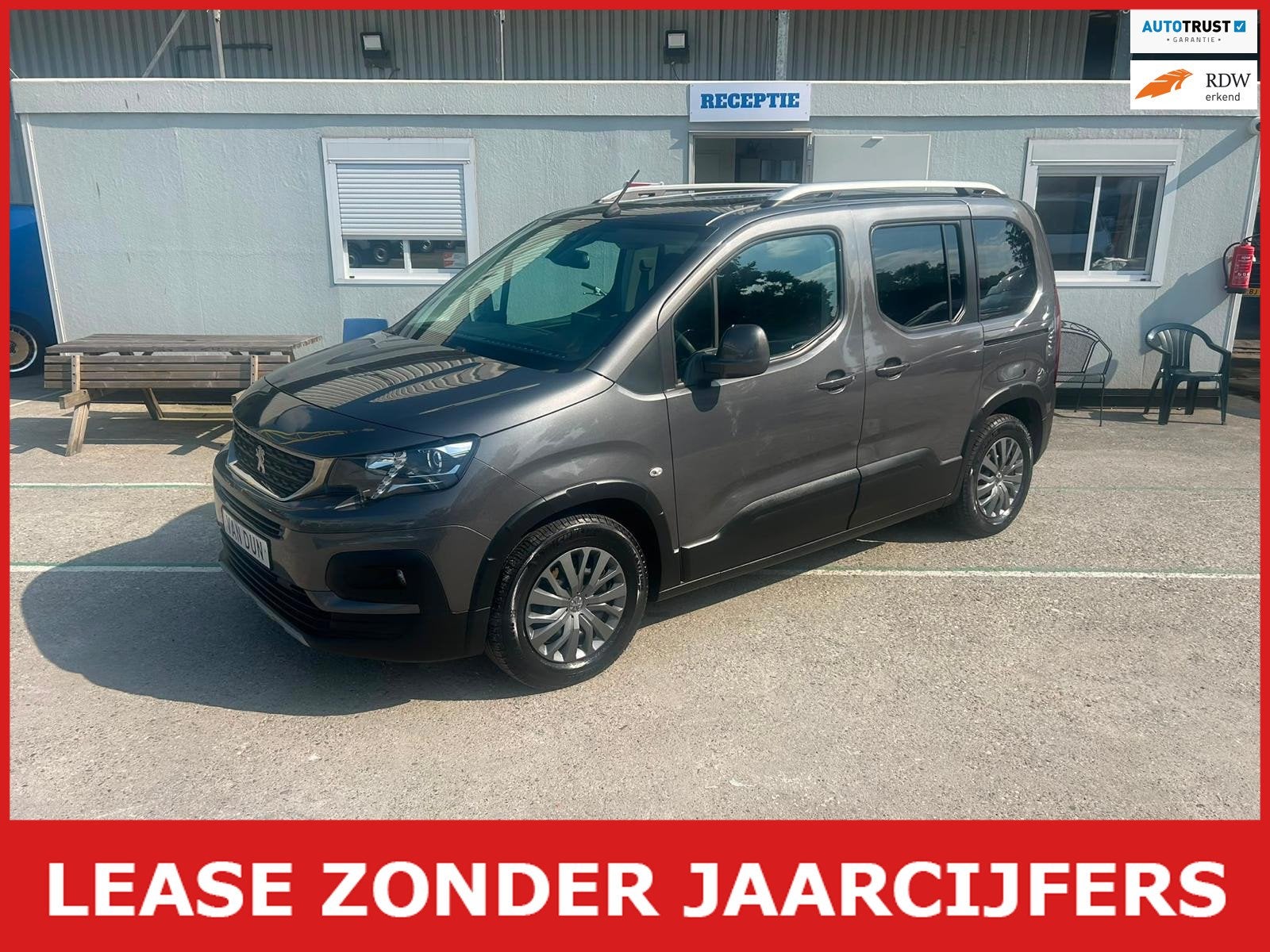 Peugeot Rifter 1.2 Puretech Allure, Auto's, Voorwielaandrijving, Gebruikt, Zwart, 1199 cc