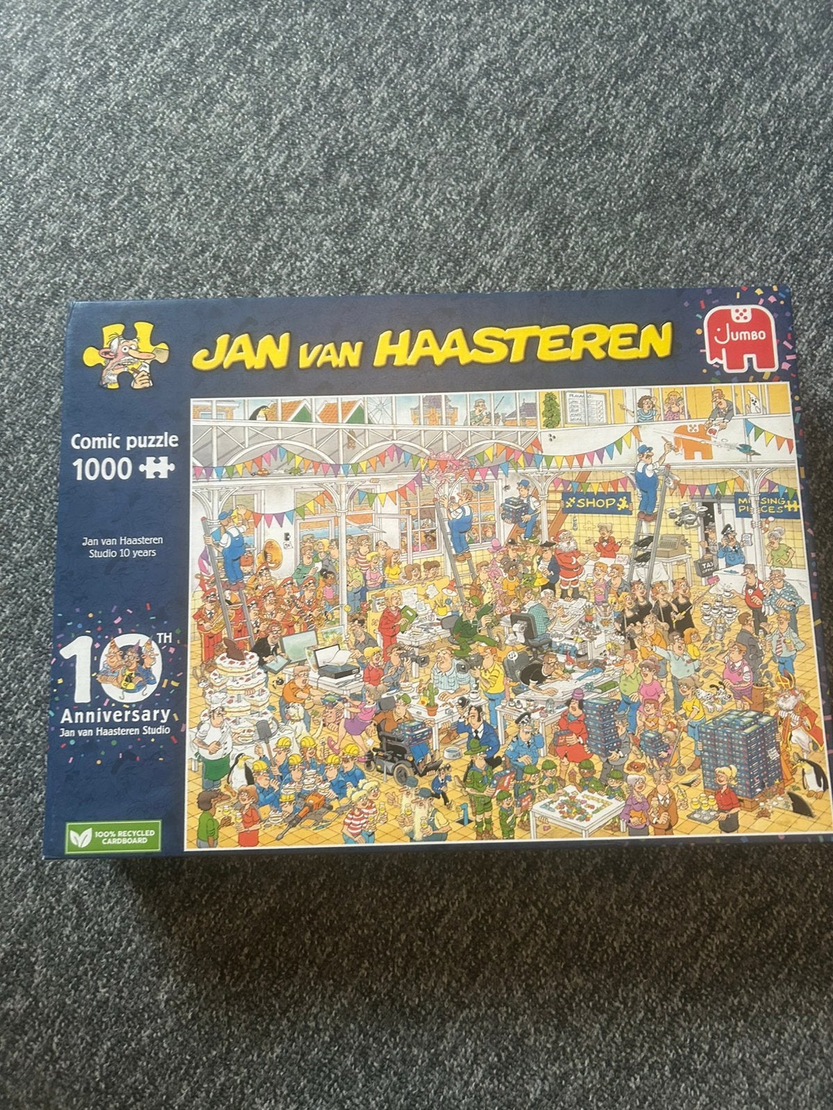 Jan van Haasteren studio 10 jaar, Hobby en Vrije tijd, Ophalen of Verzenden, 500 t/m 1500 stukjes, Zo goed als nieuw