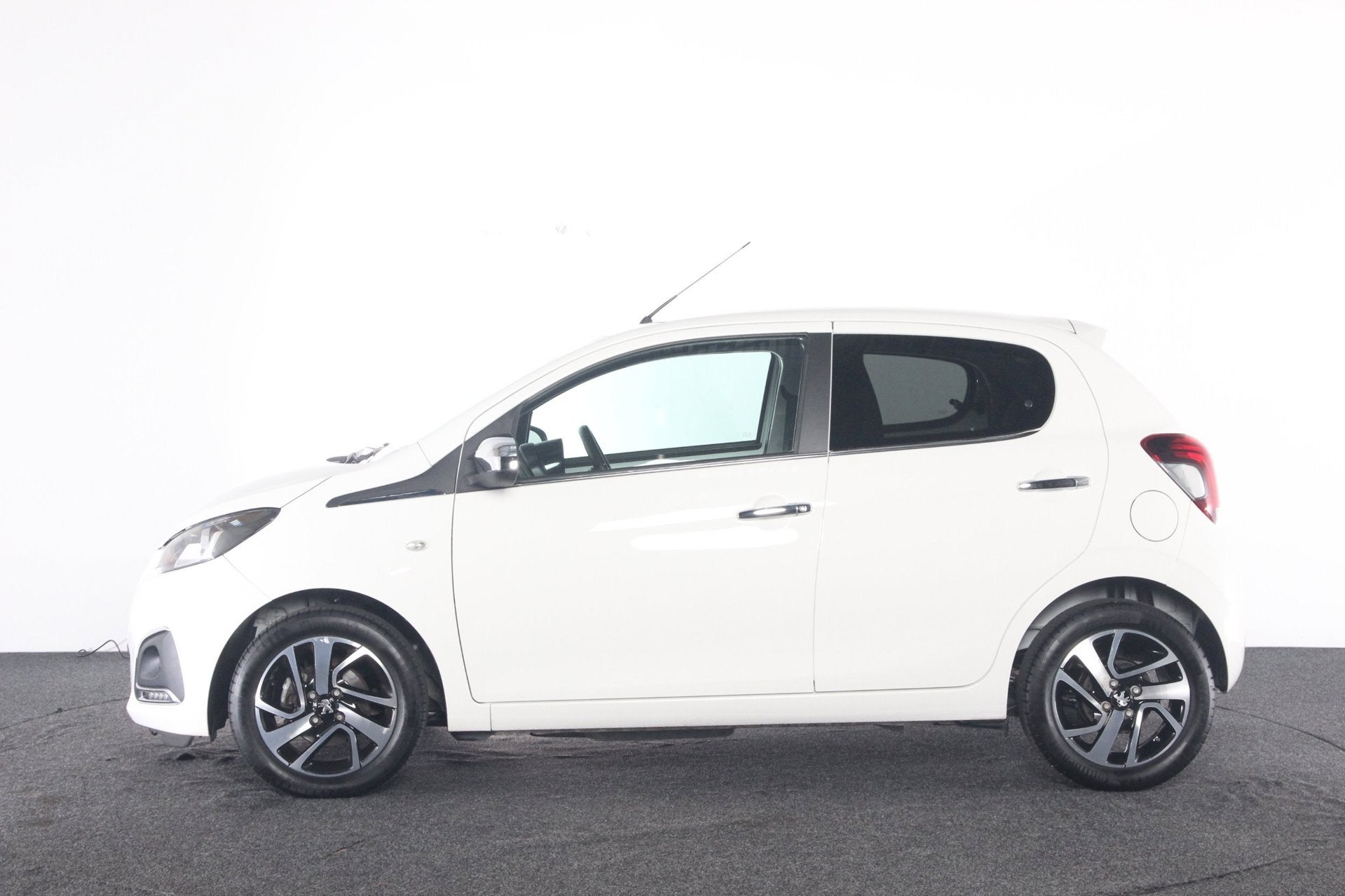 Peugeot 108 1.0 e-VTi Allure | NL-auto | Eerste eigenaar | C, Auto's, Voorwielaandrijving, Stof, Gebruikt, Euro 6