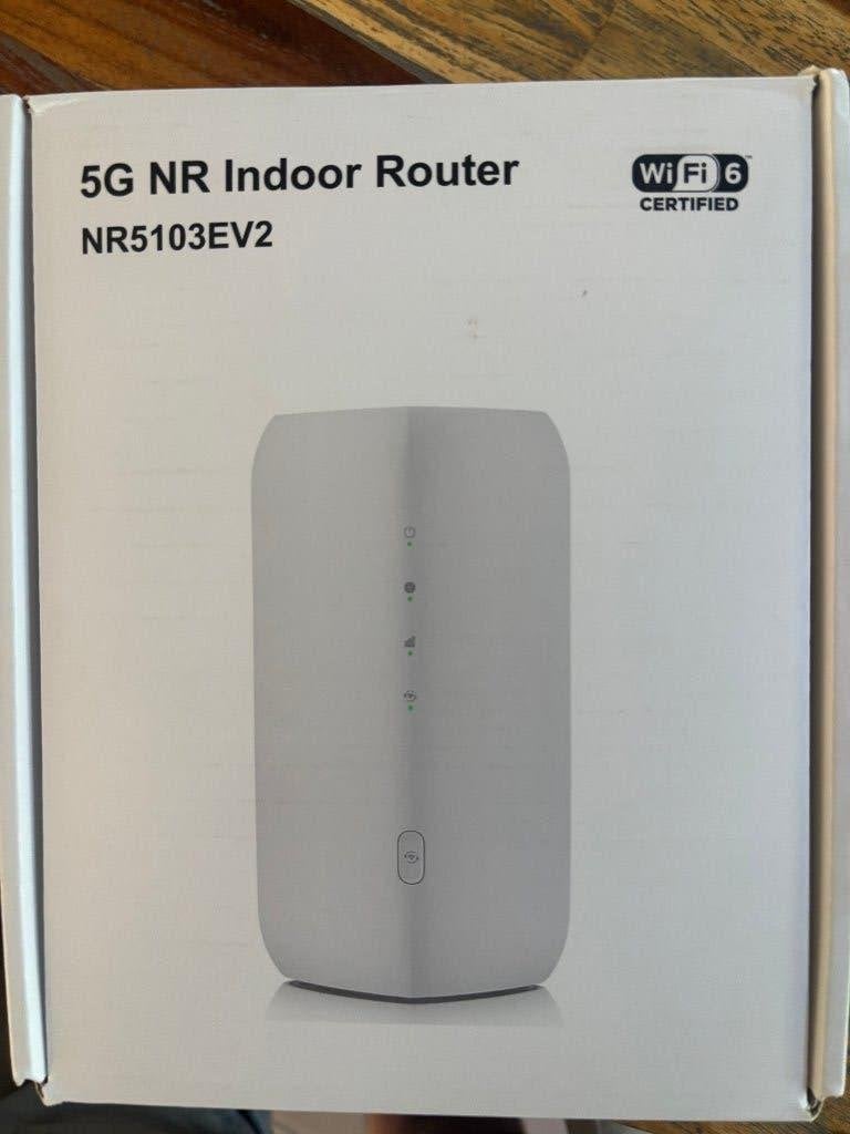 Zyxel NR5103EV2 5G NR Mifi Router, Computers en Software, Routers en Modems, Ophalen of Verzenden, Zo goed als nieuw