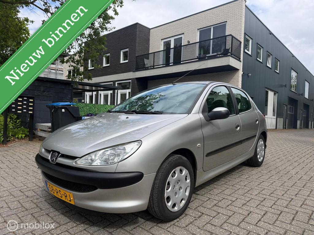 Peugeot 206 1.4 X-Design|Automaat|5Deurs|Ruim apk|Nette auto, Auto's, Startonderbreker, Bedrijf, 75 pk, 1100 kg