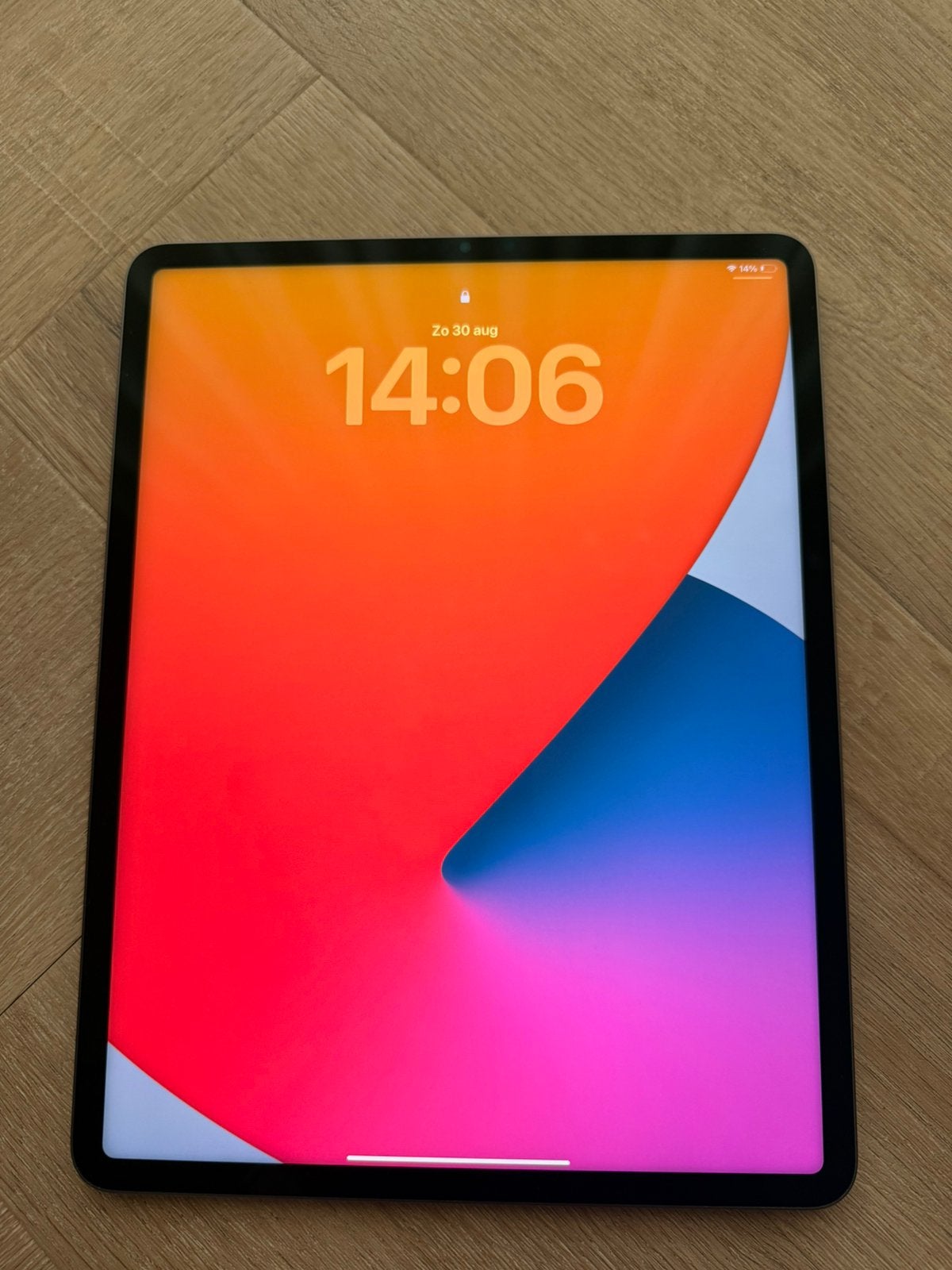 Ipad pro 12.9inch (5e generatie), 128GB, uitstekende staat., Apple iPad, 12 inch, Ophalen of Verzenden, Zo goed als nieuw