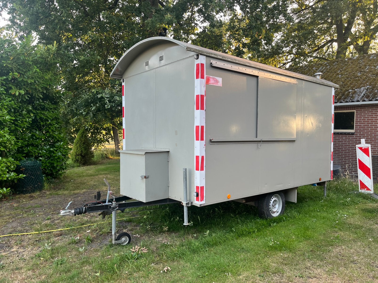 Te koop. Schaftwagen geremd met snelverkeer as en kenteken, Ophalen of Verzenden, Gebruikt, Tot en met 2