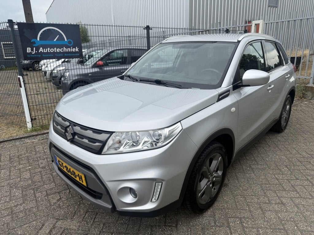 Suzuki Vitara 1.6 Exclusive Automaat in IZGST ! (bj 2015), Auto's, Gebruikt, Euro 6, 4 cilinders, 1095 kg