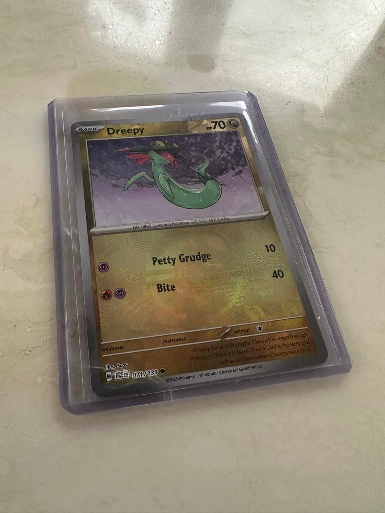 Pokémon Kaart: Masterbal Dreepy (071/131), Hobby en Vrije tijd, Ophalen of Verzenden, Zo goed als nieuw, Losse kaart