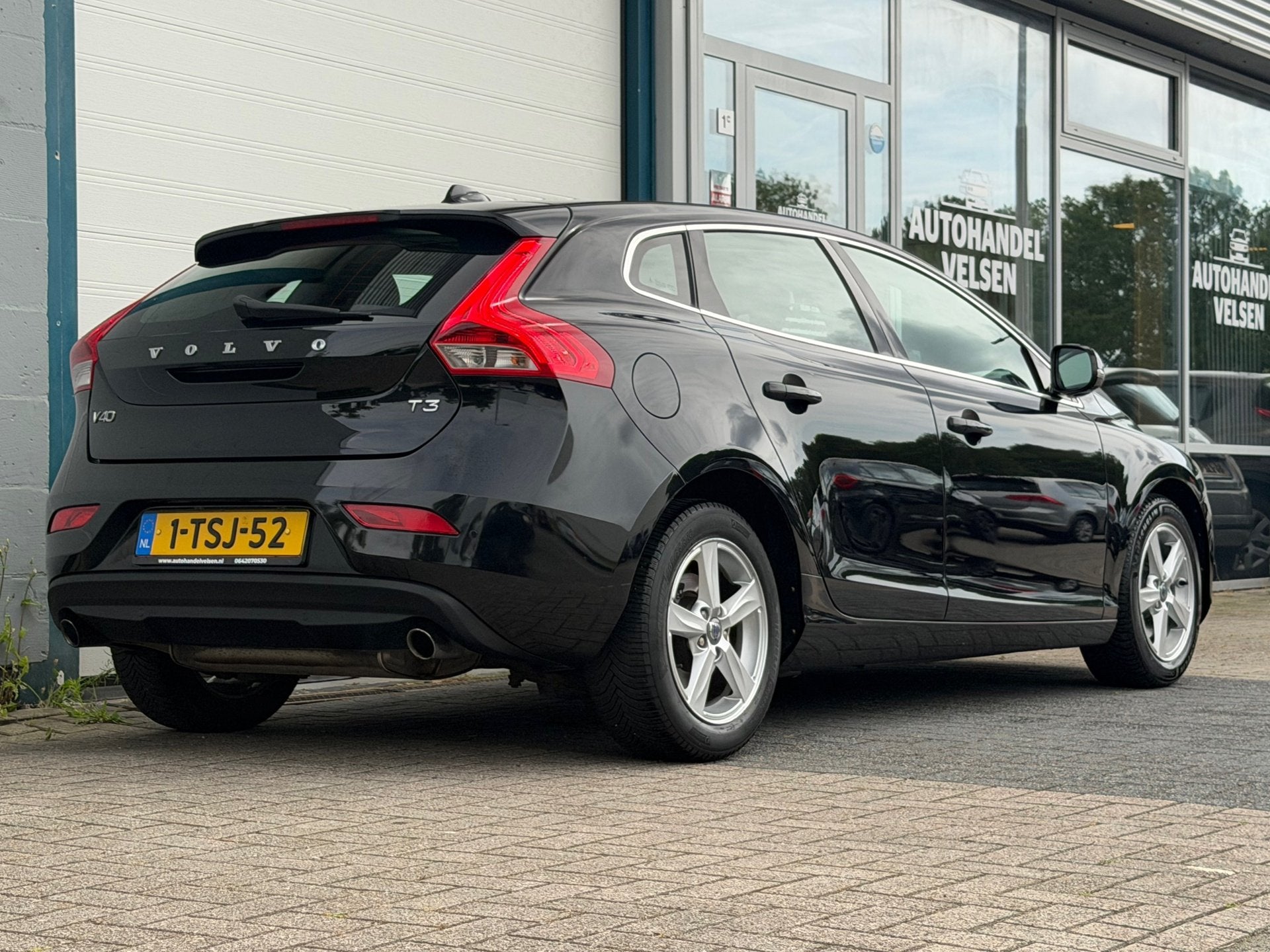 Volvo V40 1.6 T3 Momentum Nap Navi Pdc, Auto's, Volvo, Voorwielaandrijving, Gebruikt, 4 cilinders, 150 pk