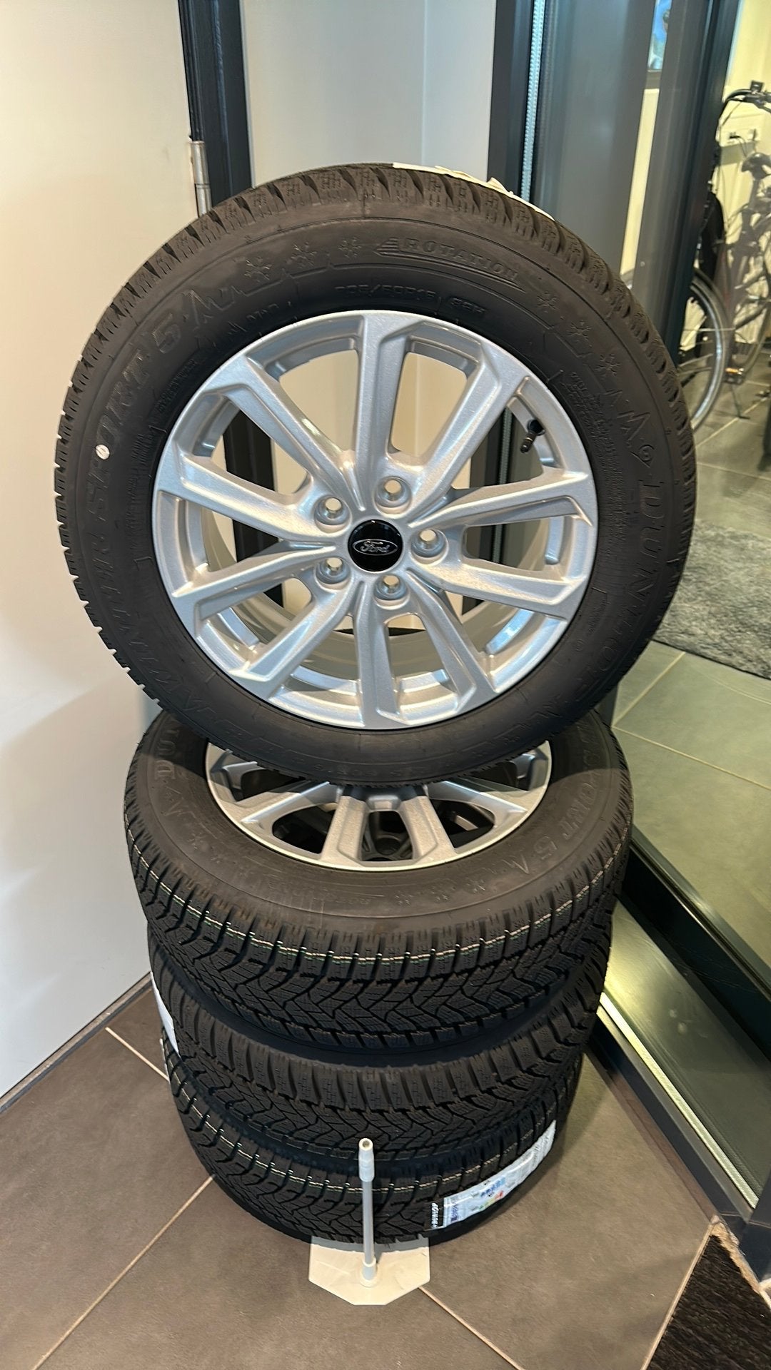 Origineel Ford focus LMV winterset nieuw!!, Ophalen, 16 inch, Banden en Velgen, Nieuw