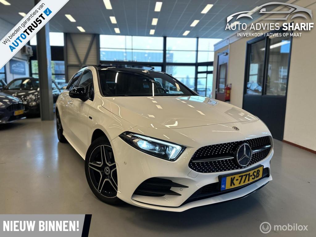 Mercedes A-klasse 250 e Business Solution AMG Limited, Auto's, Gebruikt, Euro 6, 4 cilinders, Parkeercamera