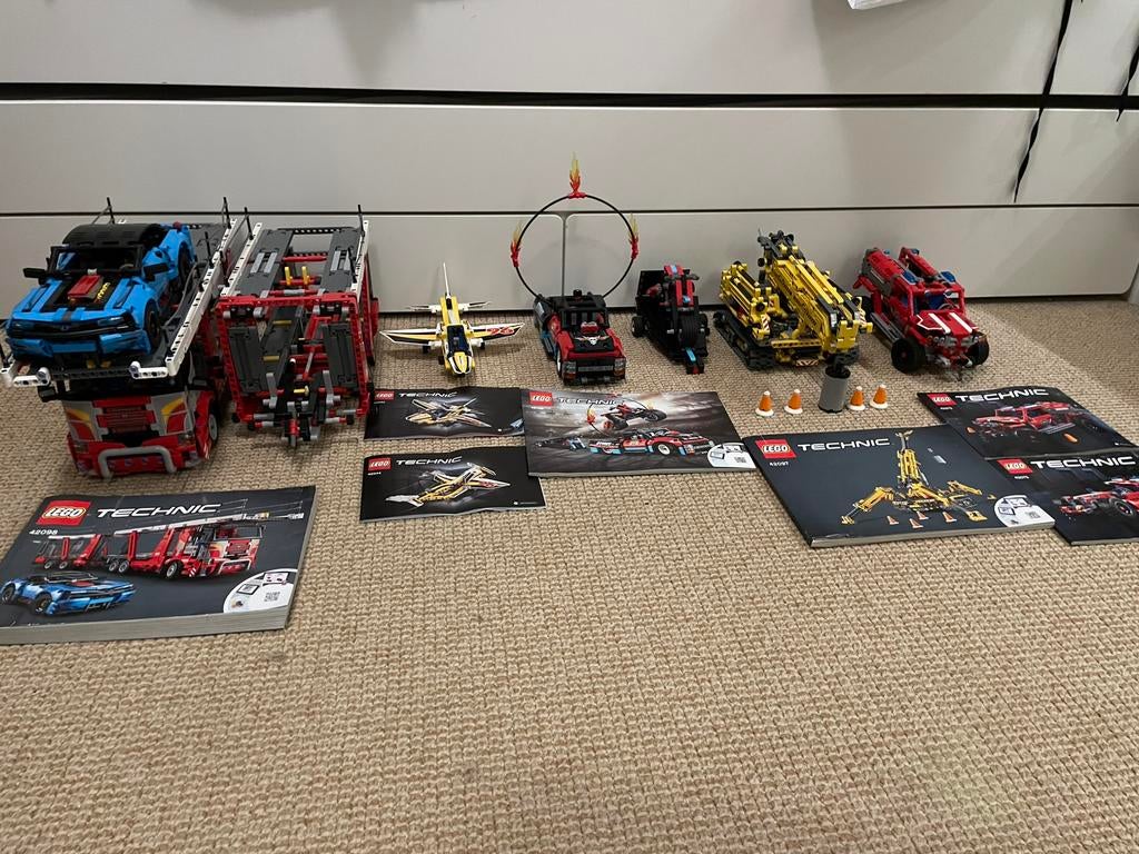 Lego technic sets: 42098, 42106, 42097, 42075, 42044, Ophalen, Compleet, Lego, Zo goed als nieuw