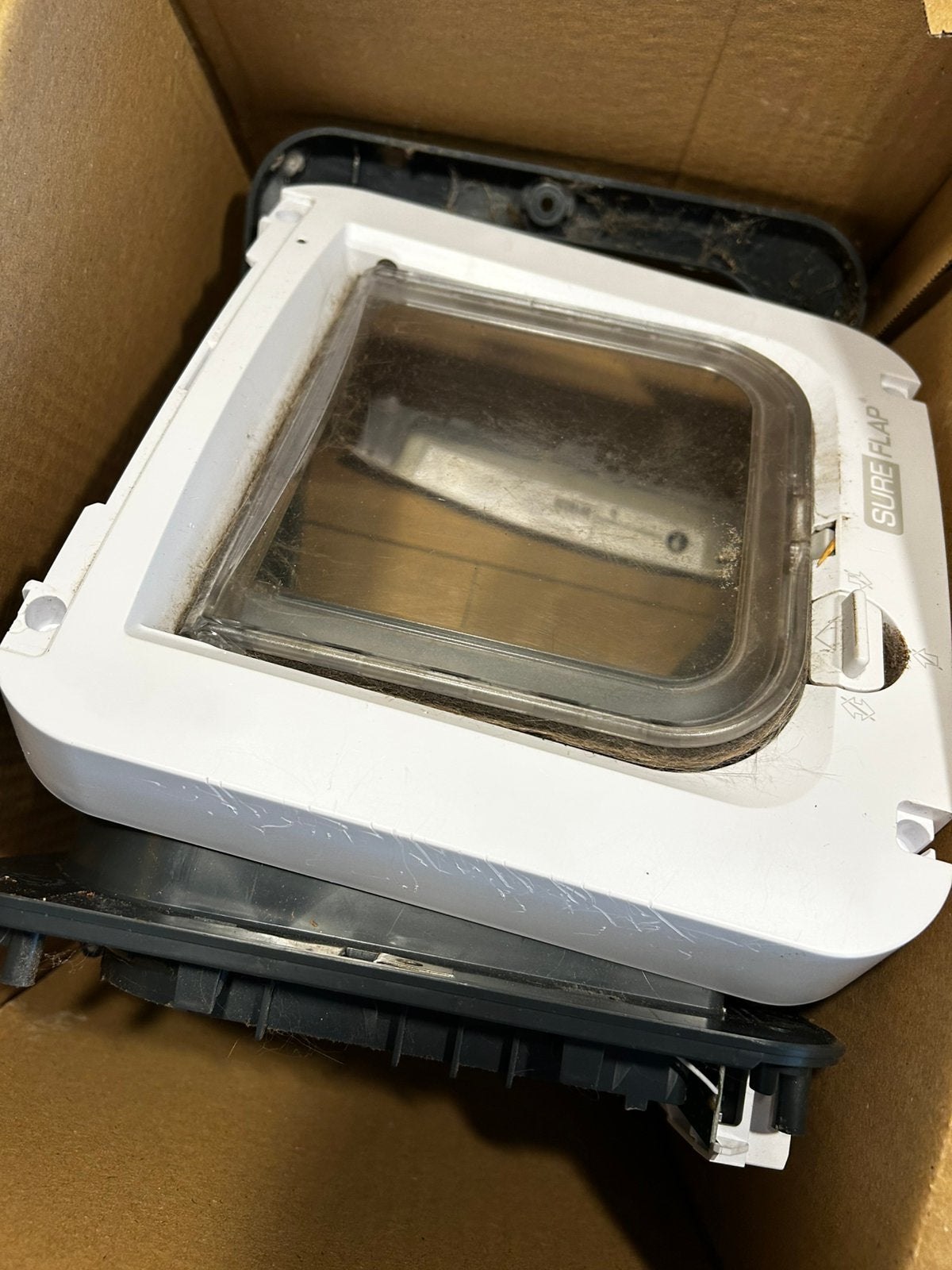 Kattenluik Sureflap microchip. Gratis. Voor kat met chip, Ophalen, Gebruikt