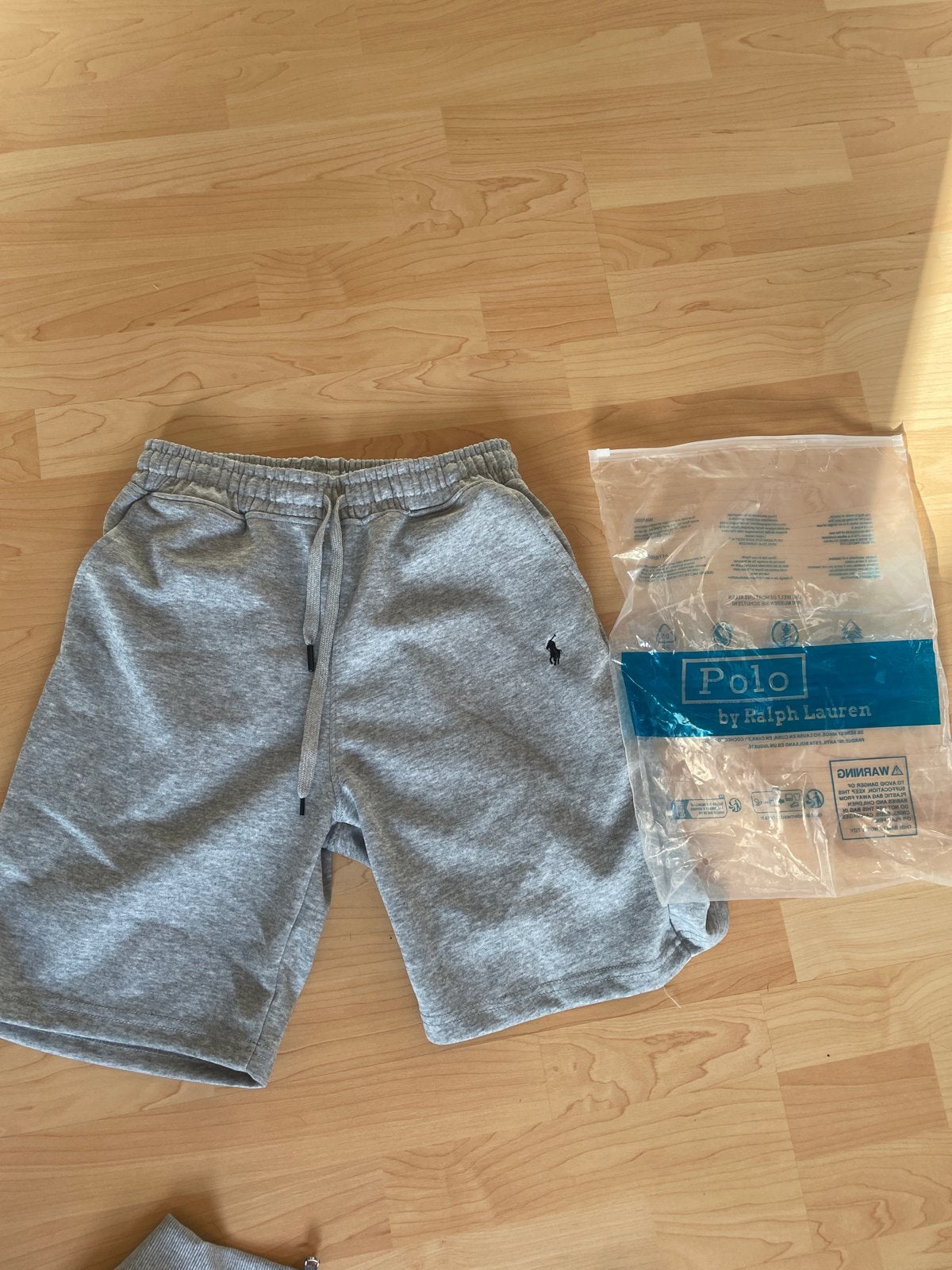 Polo Ralph Lauren korte broek Grijs Maat M, Ophalen of Verzenden, Zo goed als nieuw, Maat 48/50 (M), Grijs