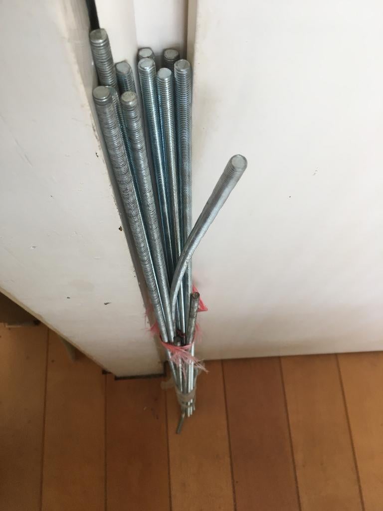 "Bosje" nieuw draadeinde M8, Ophalen, Nieuw, 50 tot 100 mm, Overige typen