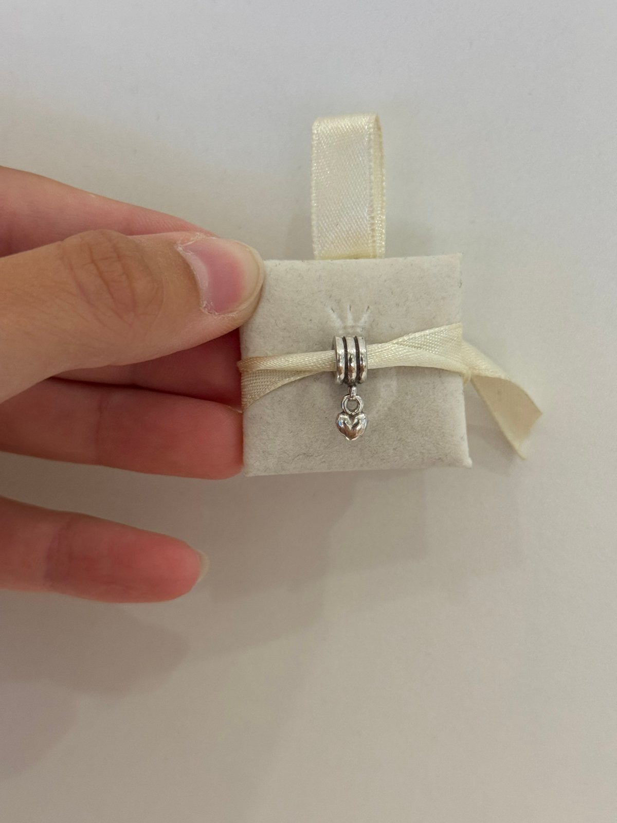 Originele Pandora Bedel Hangend Hartje, 18 tot 19, Verzenden, Zo goed als nieuw, Dame