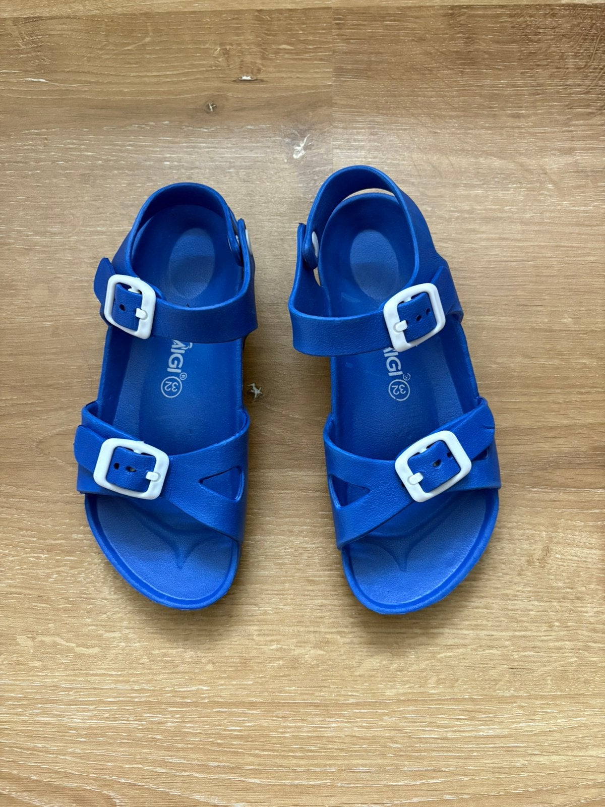 Sandalen / waterschoenen blauw maat 32, Kinderen en Baby's, Kinderkleding | Schoenen en Sokken, Ophalen of Verzenden, Zo goed als nieuw