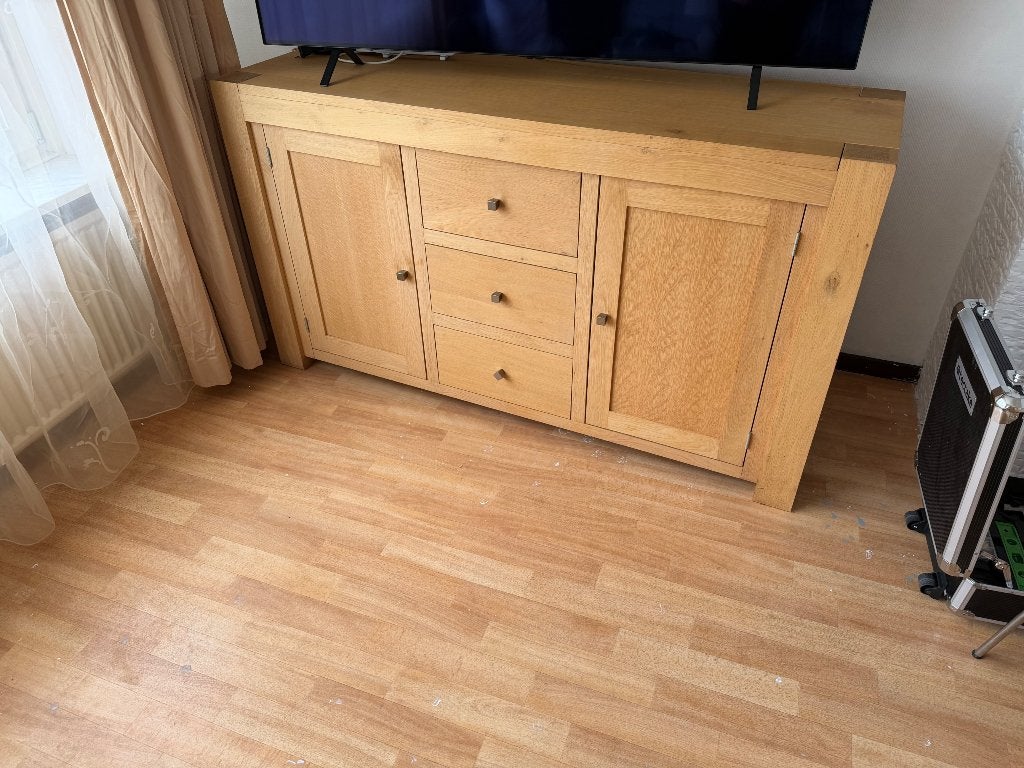 Gratis dressoir, Huis en Inrichting, Kasten | Dressoirs, Ophalen, Gebruikt, Met deur(en), 150 tot 200 cm