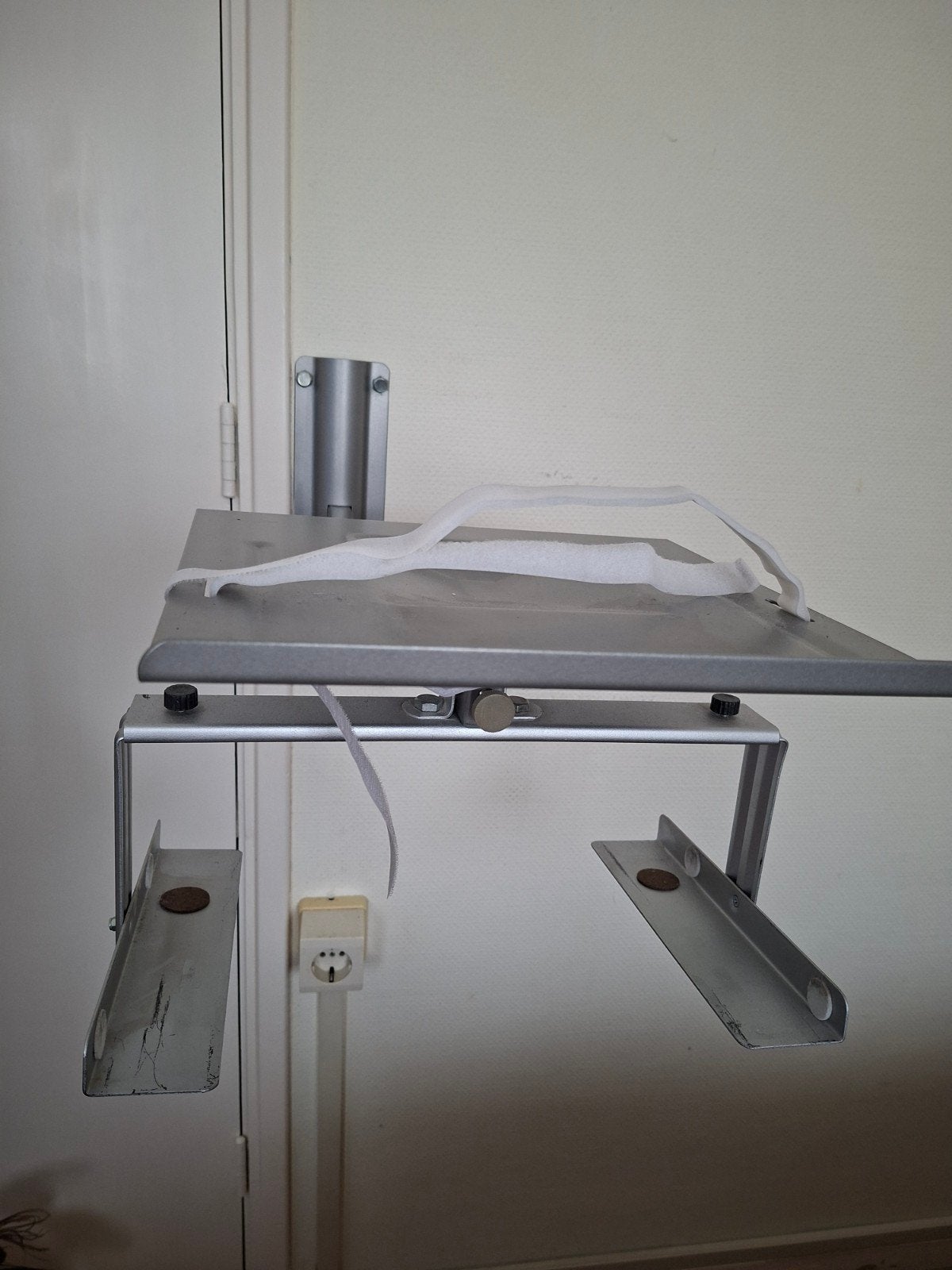 Muursteun voor TV en DVD-speler, Audio, Tv en Foto, Televisiebeugels, Ophalen of Verzenden