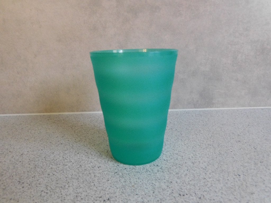 Tupperware Trendy Beker 330 ml. Groen, Ophalen of Verzenden, Zo goed als nieuw, Groen, Beker of Kan