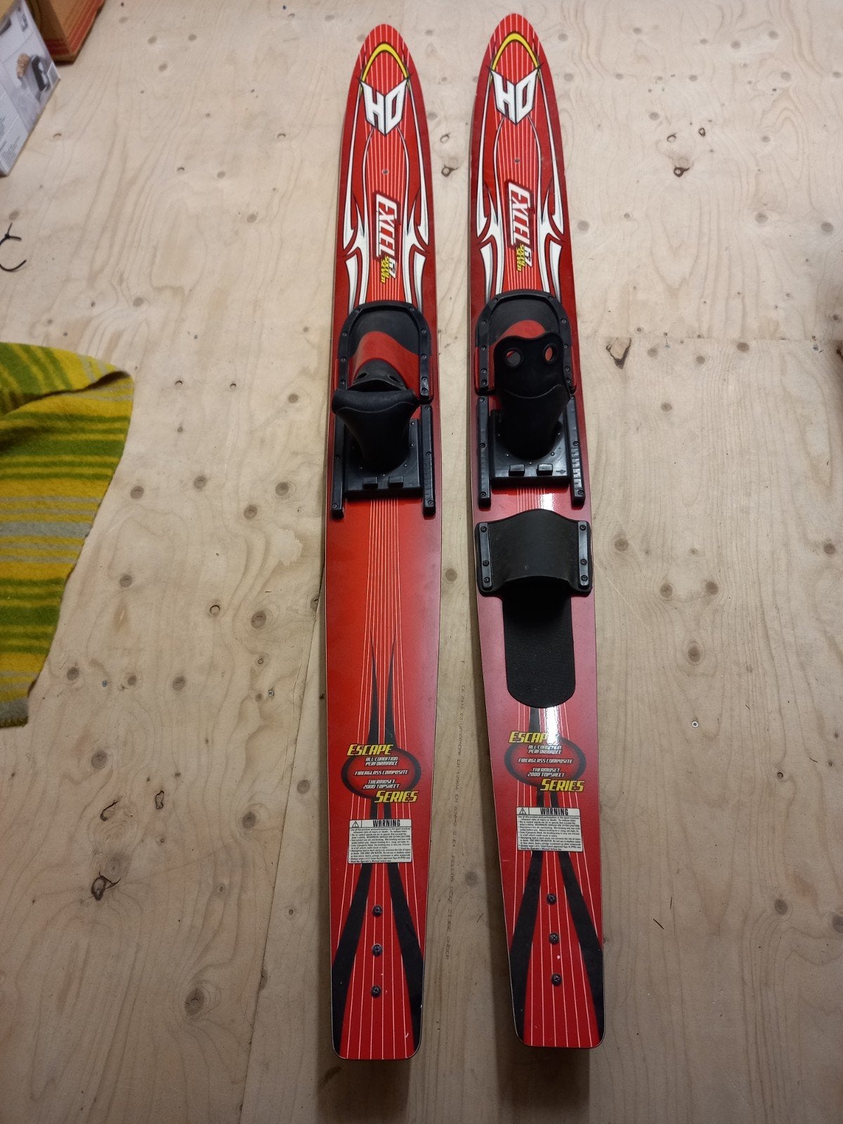Te koop: waterski's, Ophalen