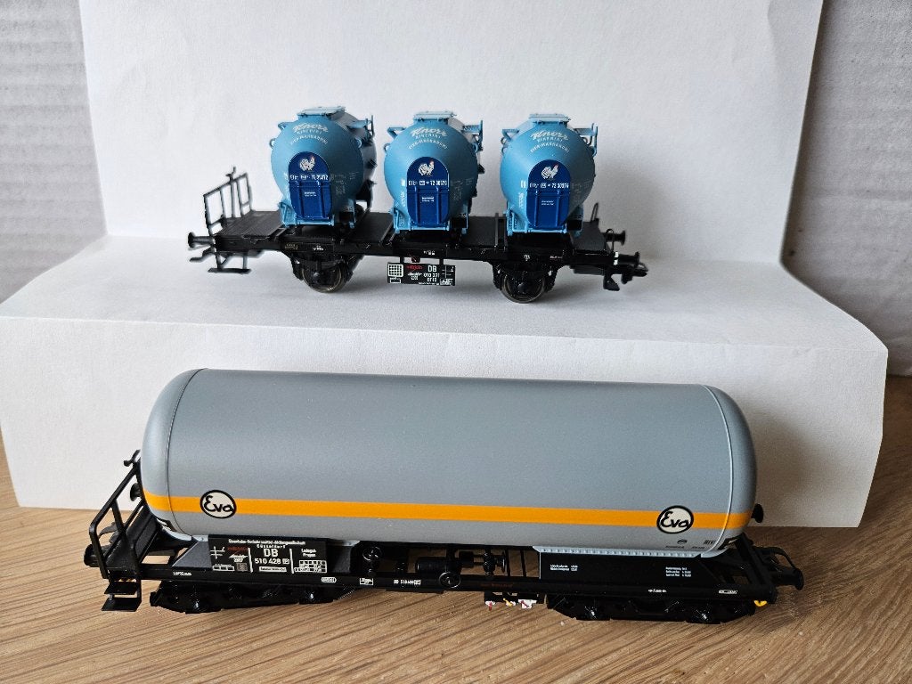 MARKLIN Insider Jaarwagens 48157 en 48158, Hobby en Vrije tijd, Modeltreinen | H0, Wisselstroom, Ophalen of Verzenden, Märklin