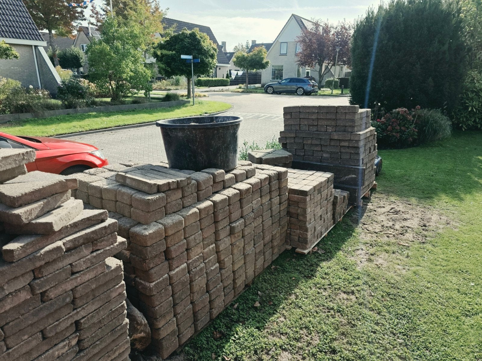 Gebruikte tegels/kobbelstones voor oprit of terras, Doe-het-zelf en Verbouw, Ophalen, Overige materialen, Gebruikt, Minder dan 20 cm