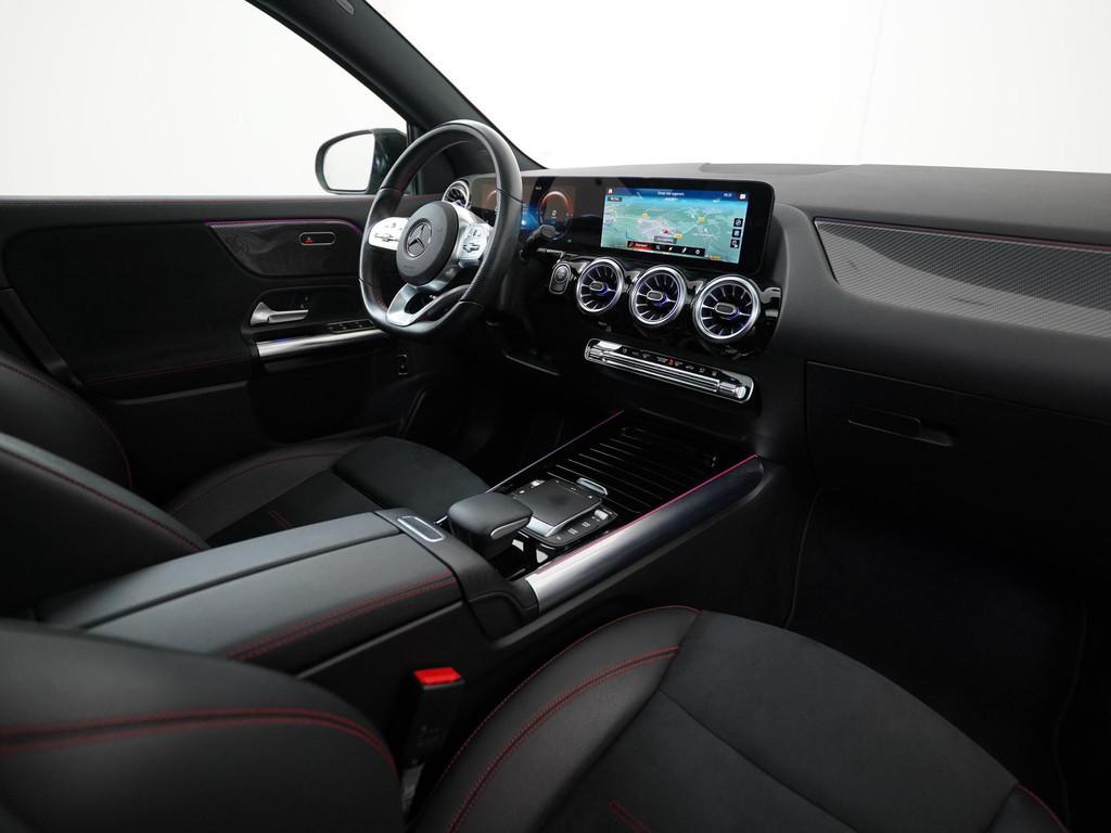 Mercedes-Benz GLA-klasse 250e AMG Night | Panoramadak | Mult, Auto's, Mercedes-Benz, 12 maanden, 77 km/l, 4 cilinders, Leder en Stof