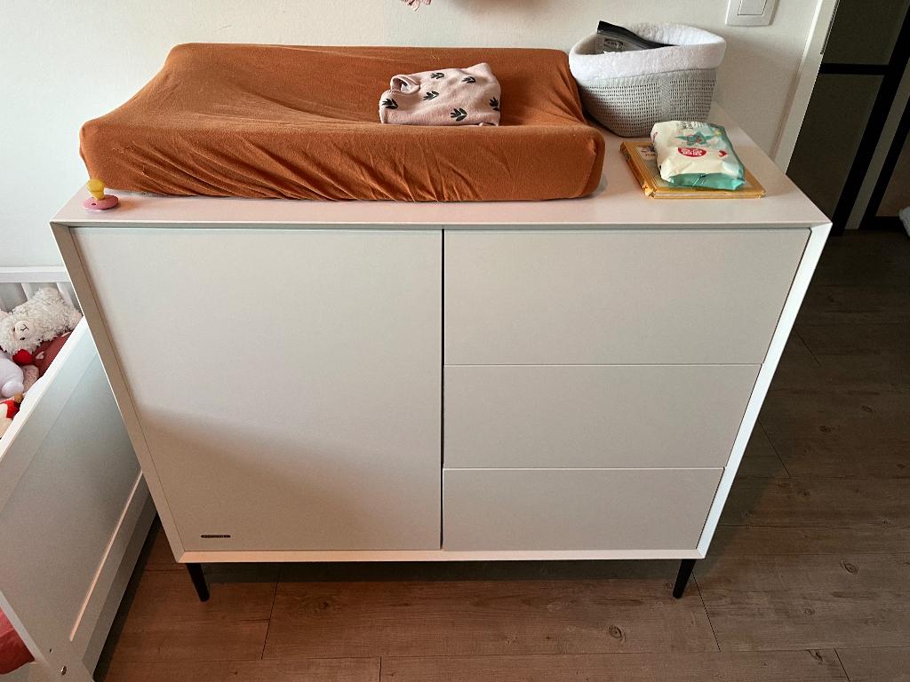 Ledikant + verschoontafel, Kinderen en Baby's, Kinderkamer | Commodes en Kasten, 50 tot 70 cm, Ophalen of Verzenden, 90 tot 105 cm