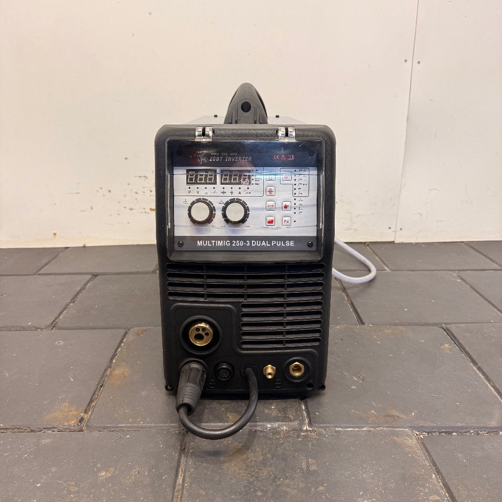 Gebruikte MIG MAG Lascentrum 250-3 Dual Pulse Co2 + Garantie, Gebruikt, Nieuwland Parc 1 2952 DA Alblasserdam, The Netherlands