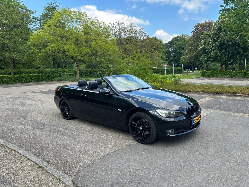 BMW 3-Serie 320i 170pk 2008 Zwart, 1995 cc, 4 cilinders, Cabriolet, 4 stoelen