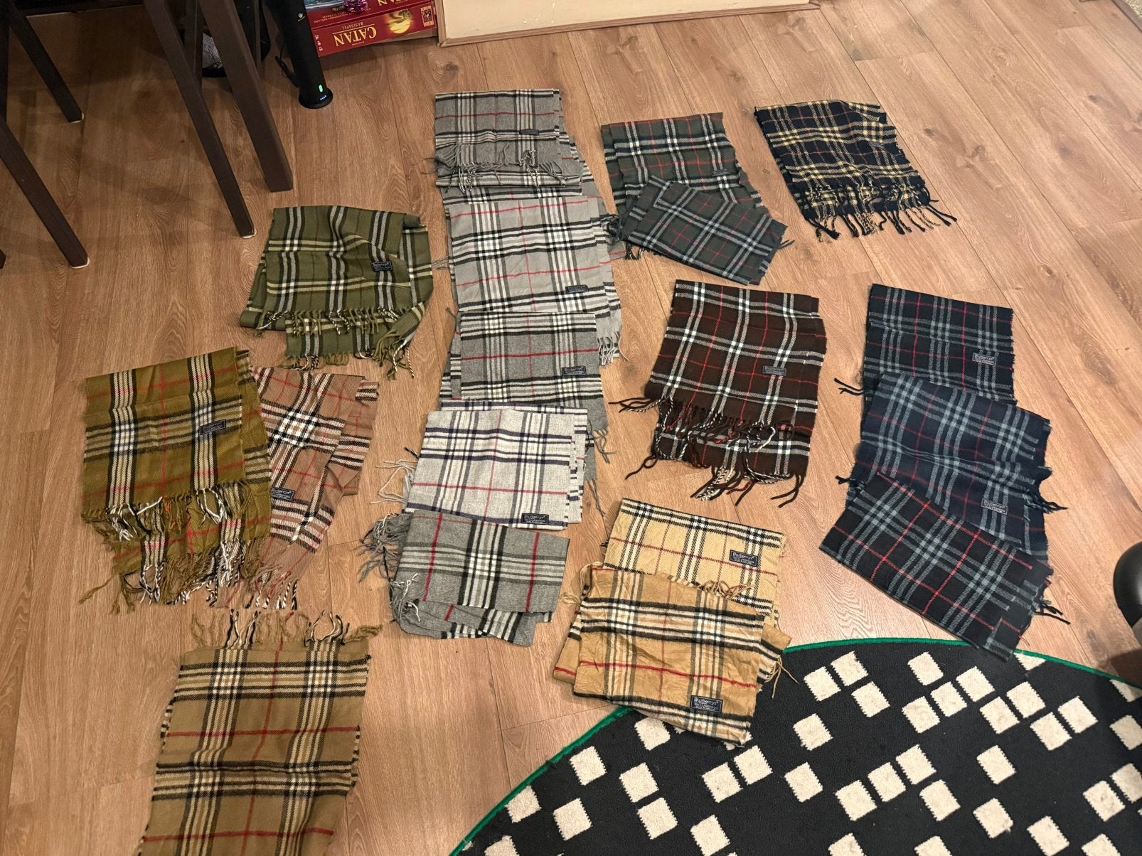 18x vintage burberrys sjaal/scarf, Ophalen of Verzenden, Gedragen, Maat 38/40 (M), Sjaal