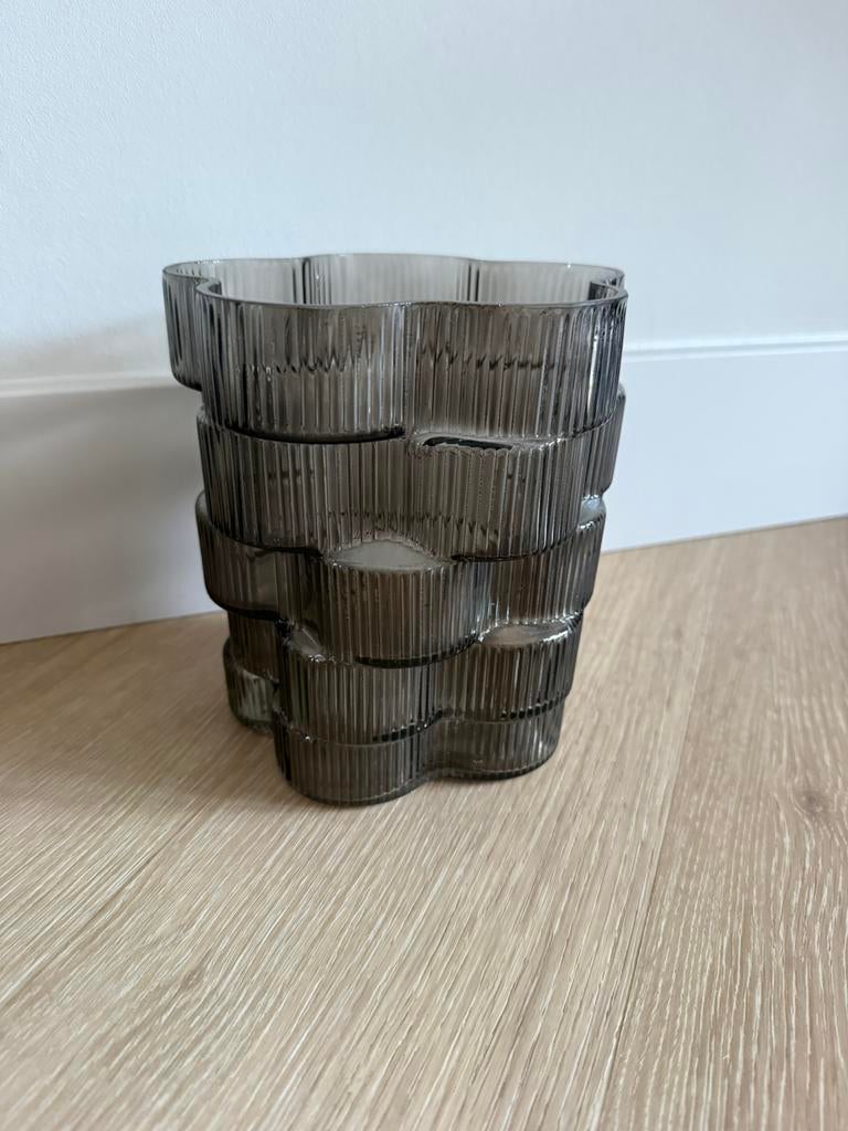 Nieuwe zwarte vaas/ windlicht Bomont, Ophalen of Verzenden, Nieuw, Overige materialen, Minder dan 25 cm