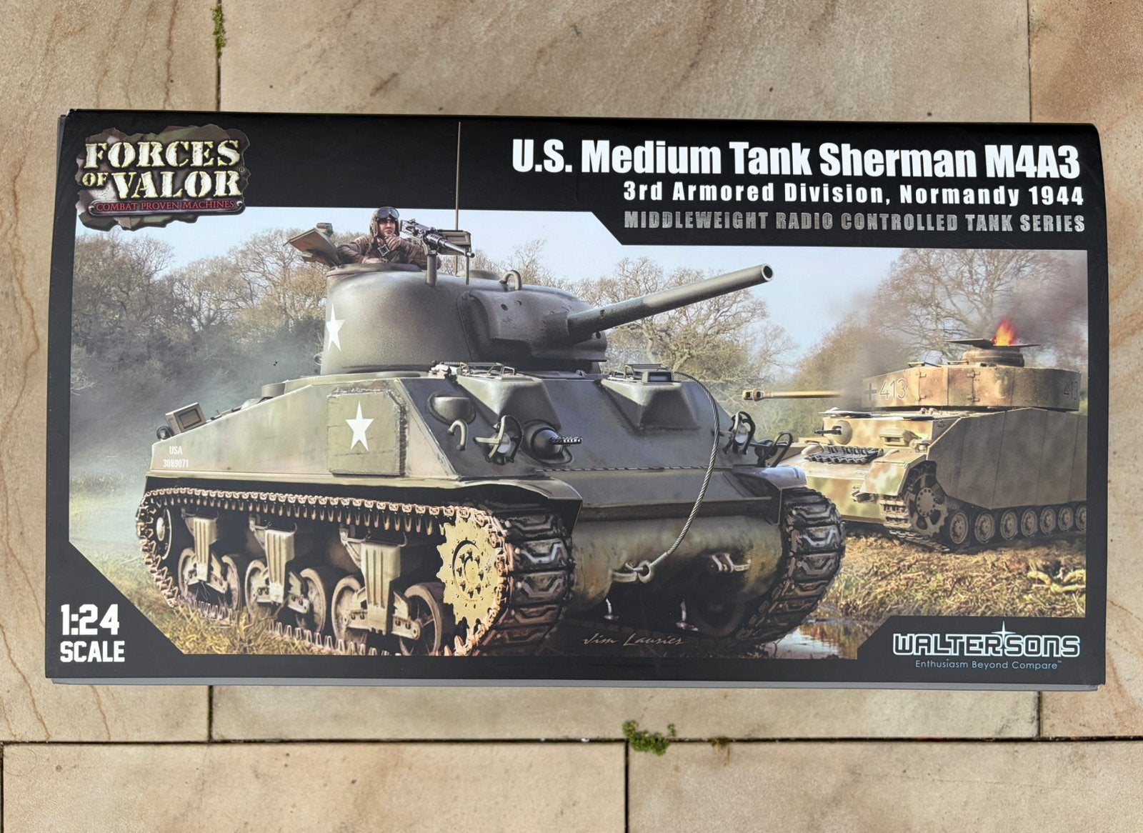 Forces of Valor U.S. Medium Tank Sherman M4A3 1:24 RC Tank, Overige merken, Tank, 1:32 tot 1:50, Ophalen of Verzenden