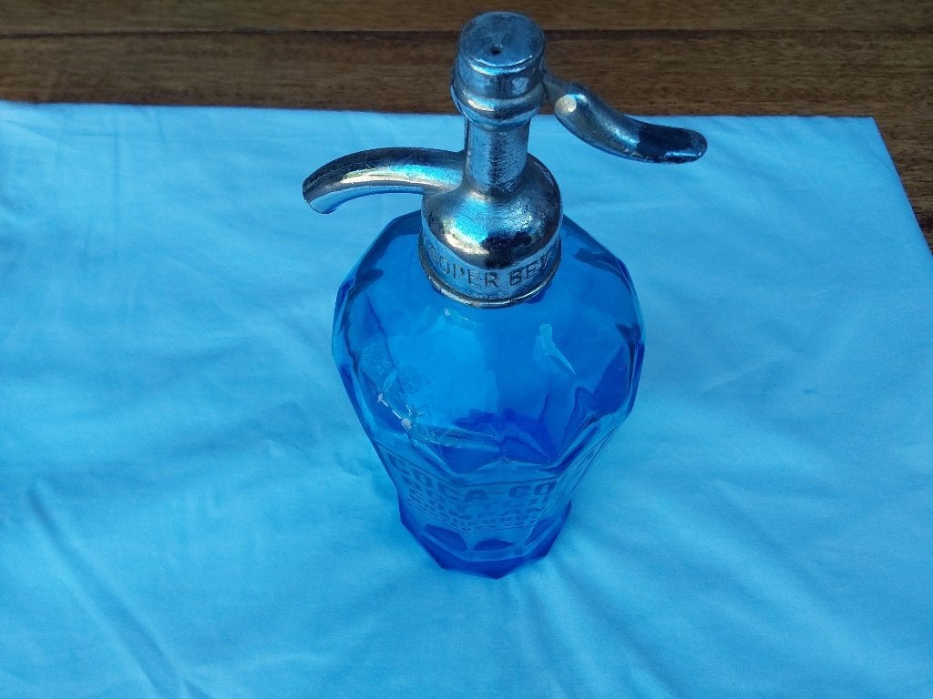 Coca Cola spuitfles Blauw zie omschrijving, Ophalen of Verzenden, Zo goed als nieuw, Gebruiksvoorwerp