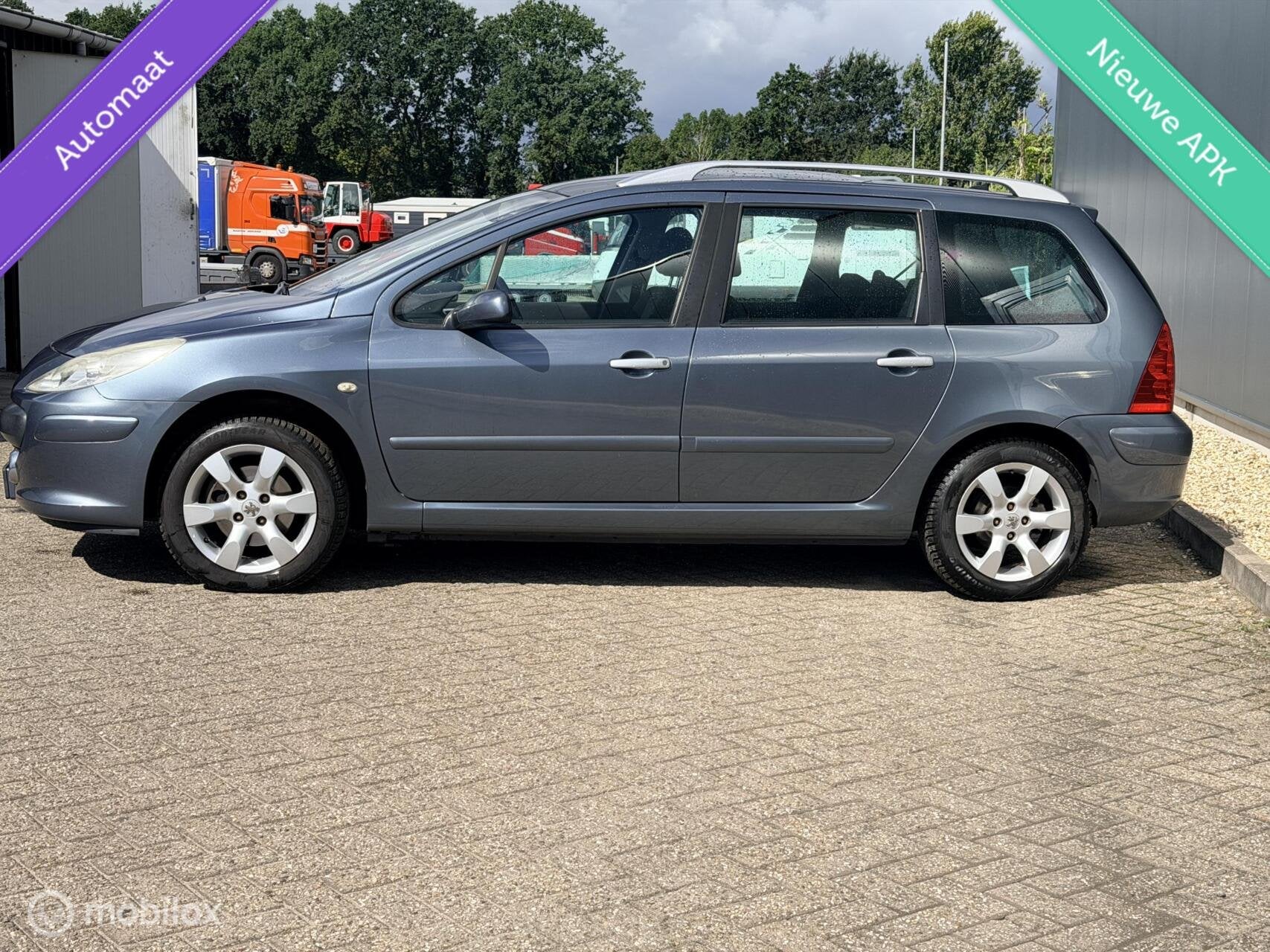 Peugeot 307 SW 2.0-16V Premium NAP/TREKHAAK/CLIMA/CRUISE, Auto's, 745 kg, Gebruikt, 4 cilinders, 7 stoelen