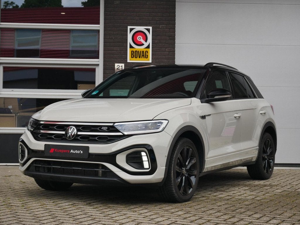 Volkswagen T-Roc 1.5 TSI R-Line Camera| Ascot Grey| TwoTone|, 1258 kg, Zwart, 4 cilinders, Leder en Stof