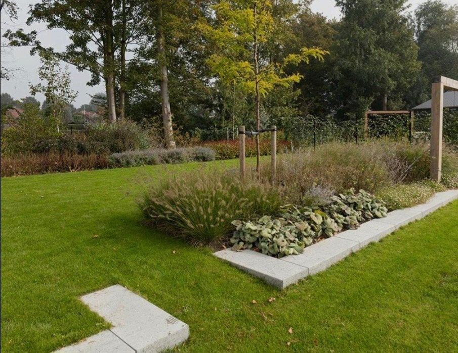 Tuinman klusjesman omgeving Roermond biedt zich aan, Diensten en Vakmensen, Tuinonderhoud of Snoeiwerk