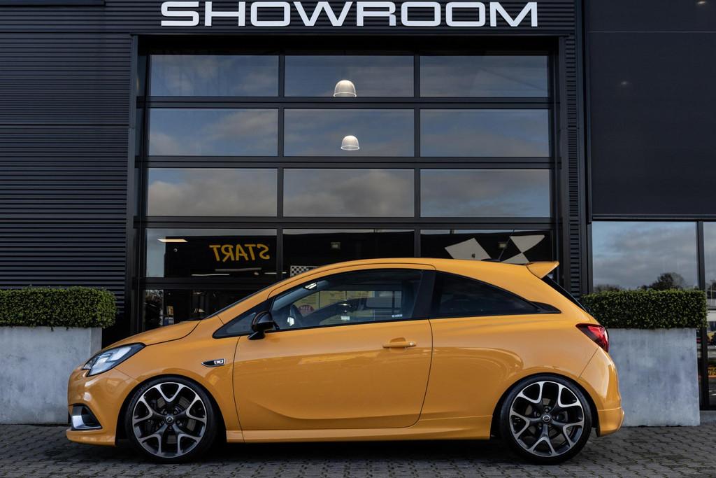 Opel Corsa 1.6 Turbo OPC, 207 PK, Performance, Pano, Vollede, Auto's, 1203 kg, Gebruikt, Zwart, 4 cilinders