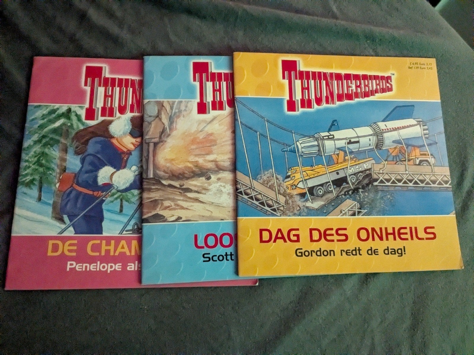 Thunderbirds Carlton Tijdschriften 2001, Ophalen of Verzenden, Gelezen, Gerry Anderson