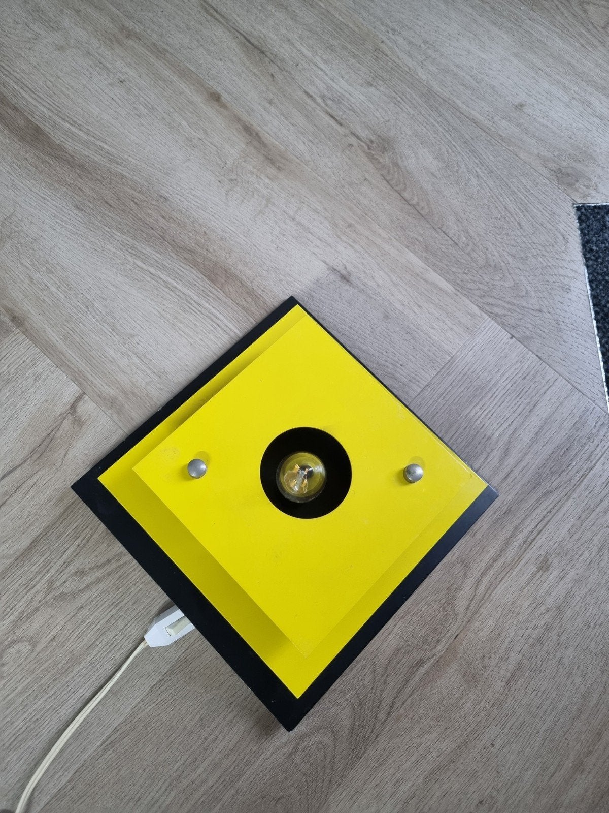 Retro Gele en Zwarte wandlamp, Ophalen of Verzenden, Gebruikt, E14 (klein)