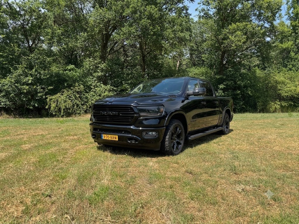 Zeer mooie Dodge Ram HEMI 1500 5.7 V8 4x4 bomvol!, Automaat, 5654 cc, 402 pk, Leder