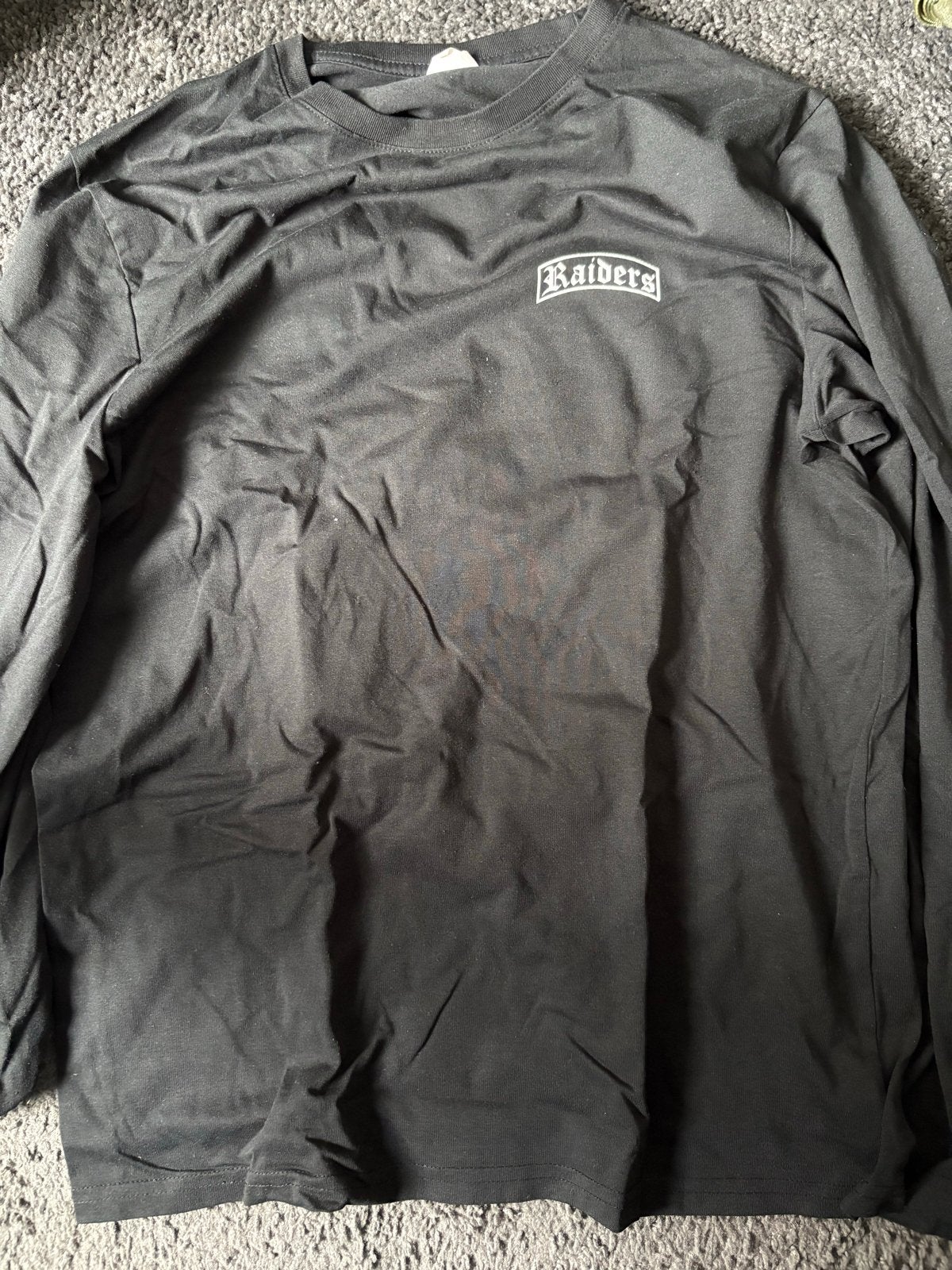 Zwarte Longsleeve met Defensie-thema print, Ophalen of Verzenden, Gedragen