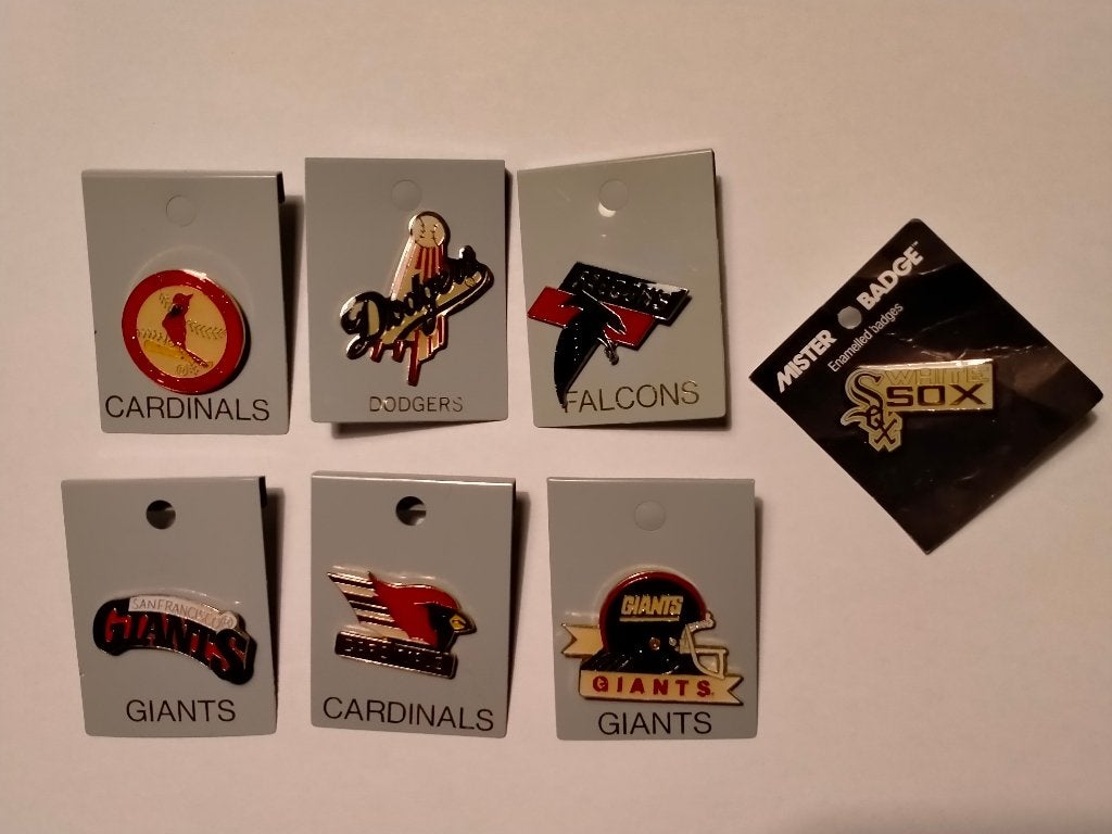 NFL Giants Falcons Dodgers pins American football pins, Verzamelen, Ophalen of Verzenden, Zo goed als nieuw