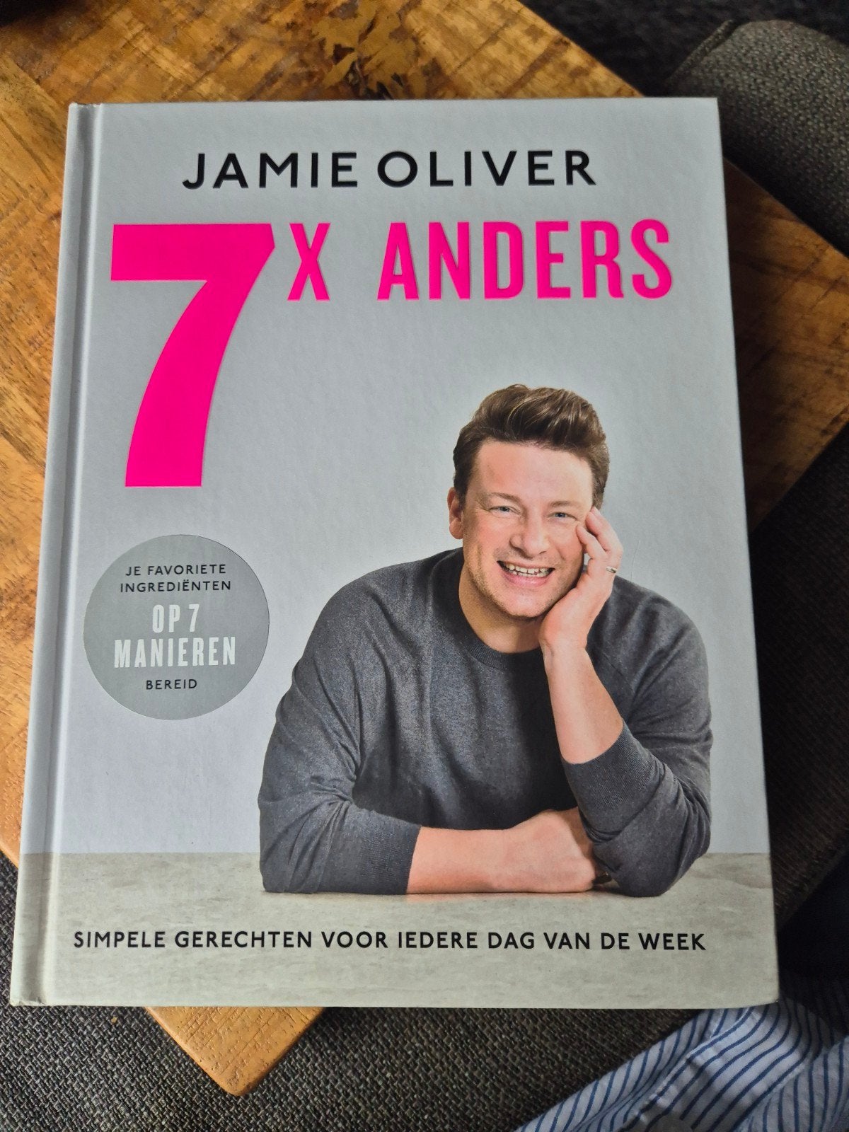 Jamie Oliver 7x Anders kookboek -, Boeken, Zo goed als nieuw, Jamie Oliver, Gezond koken, Overige gebieden